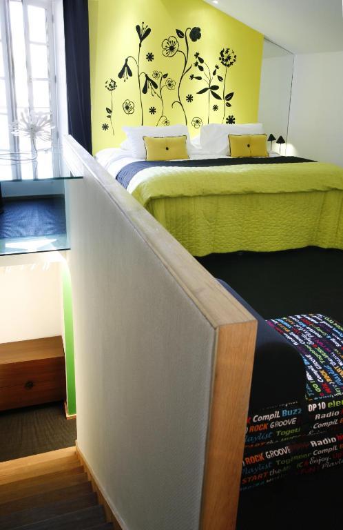 Hotel Design Des Francs Garçons Saint-Sauvant (Charente-Maritime)